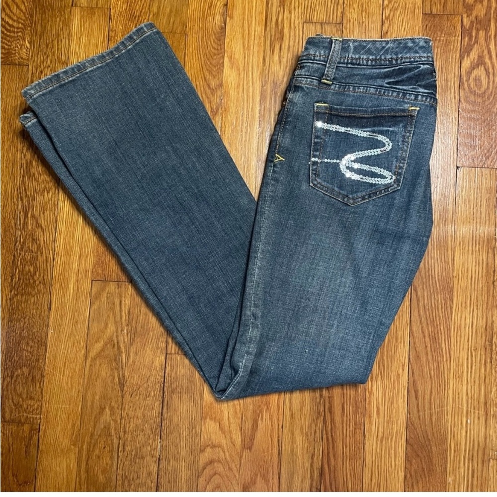 Stylish Seven7 Blue Jeans for Women with beautiful sequin detail.
